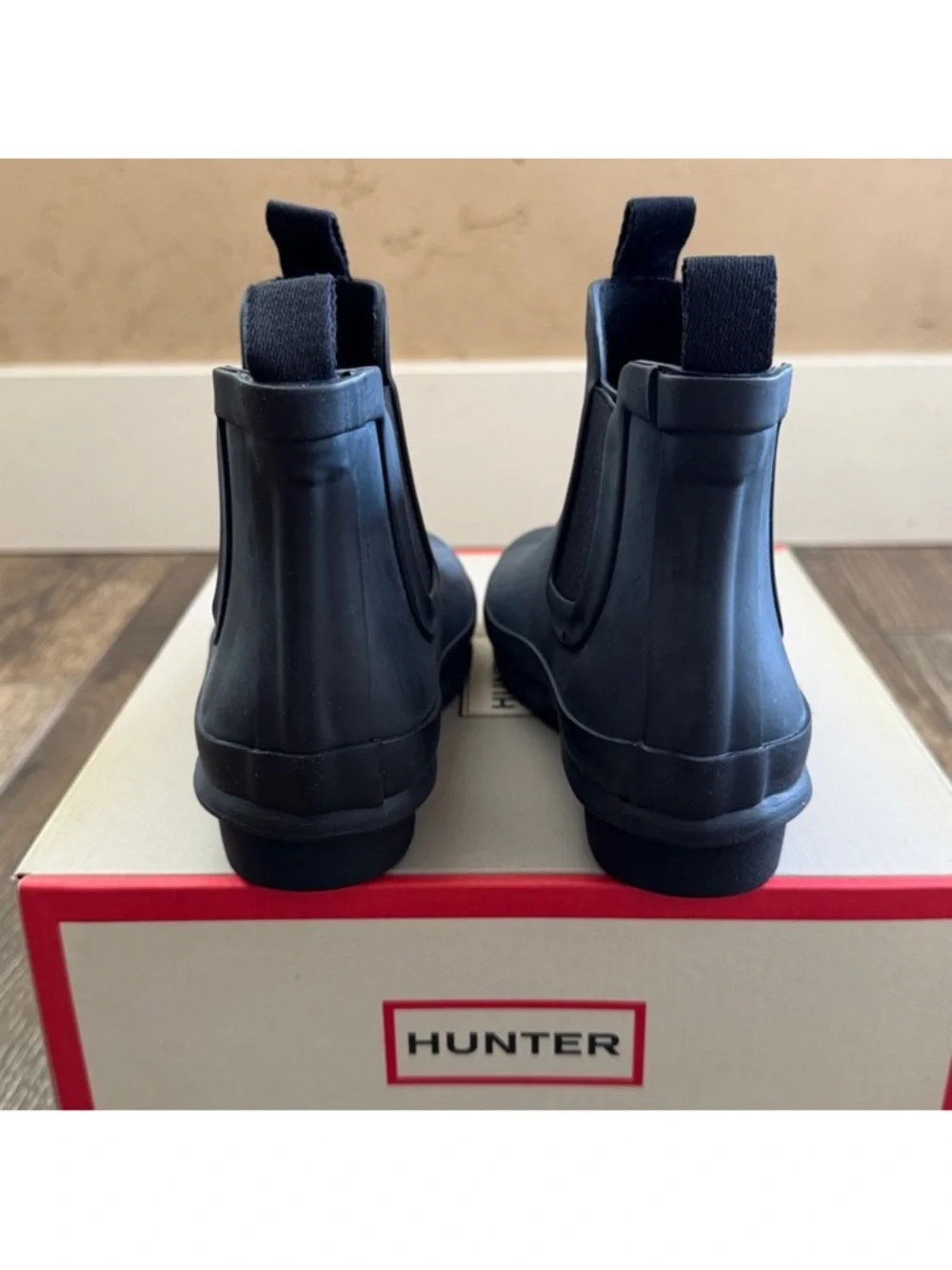 Hunter Kids Black Original Chelsea Waterproof Rain Boots—13C